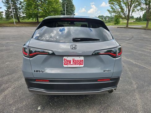 Used 2023 Honda HR-V Sport image 5