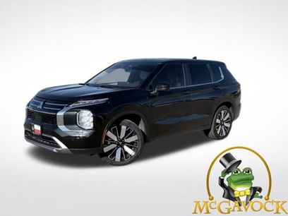 Used 2025 Mitsubishi Outlander SE