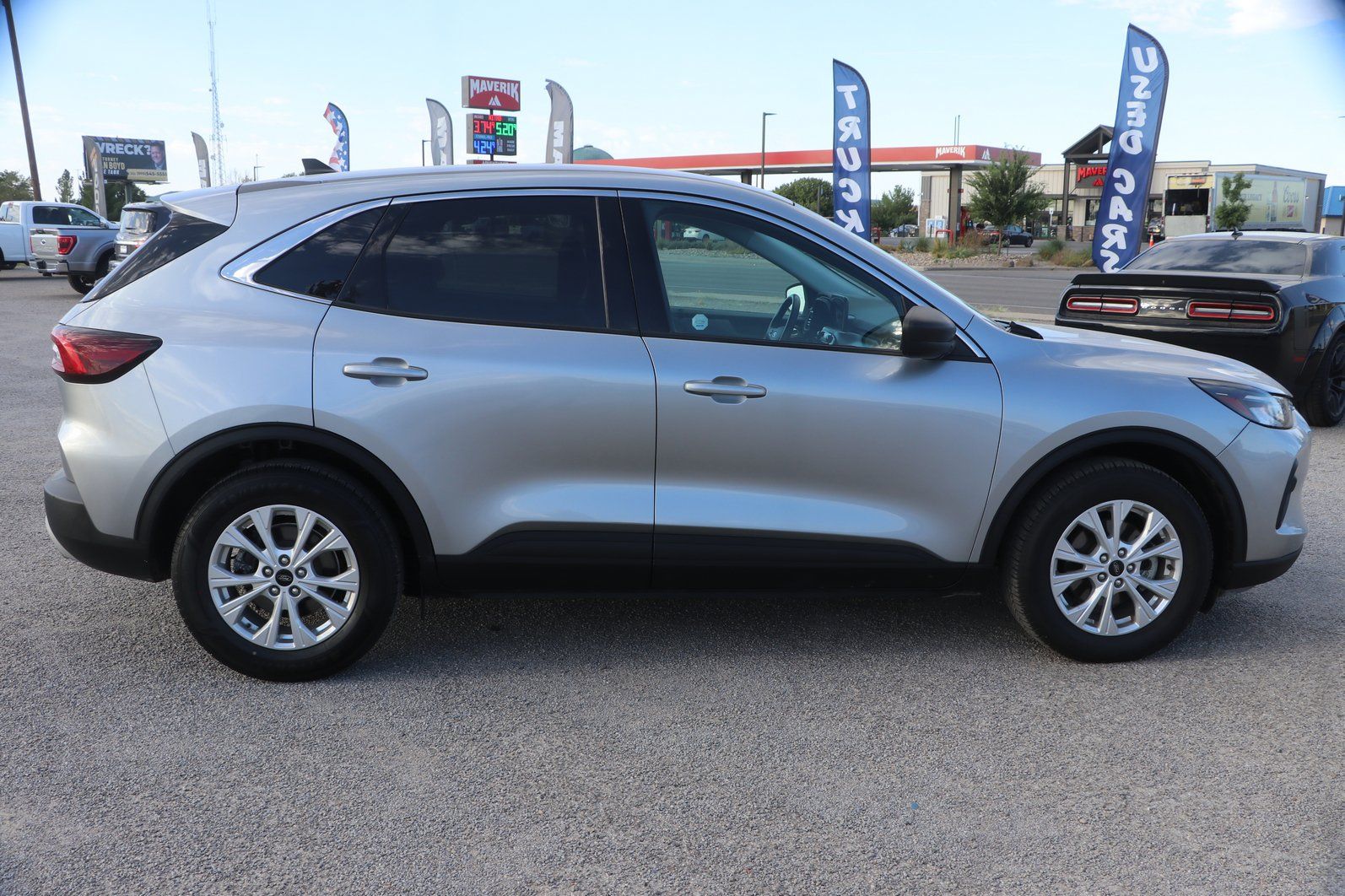 Used 2024 Ford Escape Active w/ Cold Weather Package FWD image 8