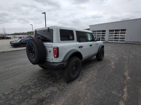 New 2026 Ford Bronco Badlands image 8