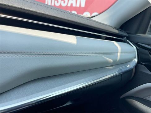 Used 2022 Jeep Compass Limited image 15