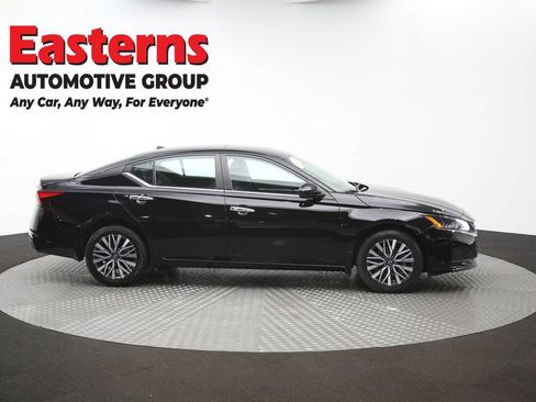 Used 2023 Nissan Altima 2.5 SV w/ SV Premium Package AWD/4WD image 48
