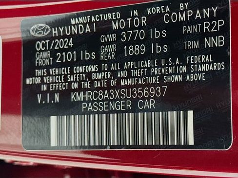 Used 2025 Hyundai Venue Limited image 16