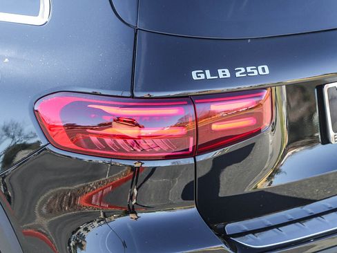 Certified 2026 Mercedes-Benz GLB 250 4MATIC image 11