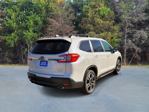 New 2026 Subaru Ascent Limited image 16