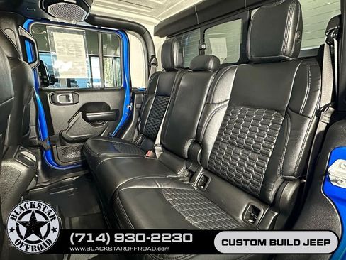 Used 2021 Jeep Gladiator Rubicon w/ Cold Weather Group AWD/4WD image 20