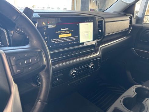 Used 2024 GMC Sierra 3500 SLE w/ SLE Convenience Package image 22