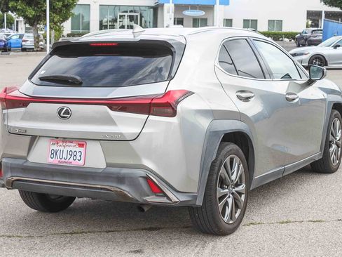 Used 2019 Lexus UX 200 F Sport w/ F Sport Premium Package image 8