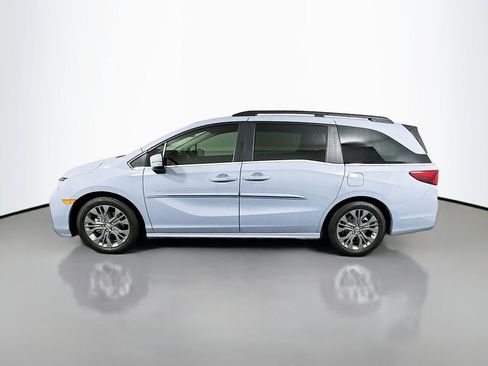 Certified 2025 Honda Odyssey Touring image 8