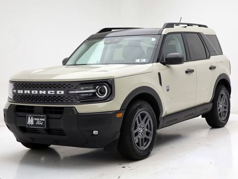 Used 2025 Ford Bronco Sport Big Bend w/ Convenience Package image 2