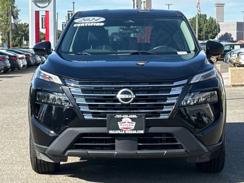 Used 2024 Nissan Rogue SV FWD image 11