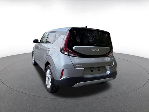Used 2025 Kia Soul LX w/ LX Technology Package image 11