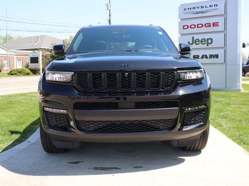 Used 2025 Jeep Grand Cherokee L Limited w/ Luxury Tech Group II AWD/4WD image 5