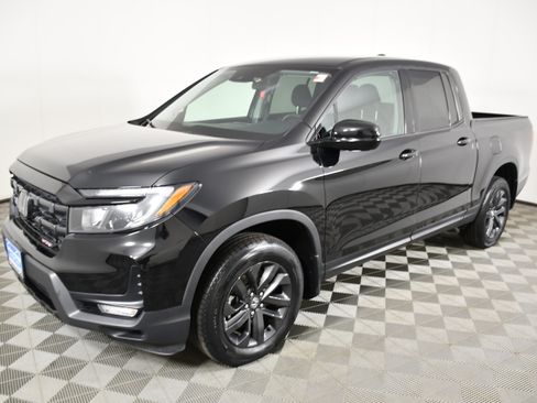 Certified 2025 Honda Ridgeline Sport image 10
