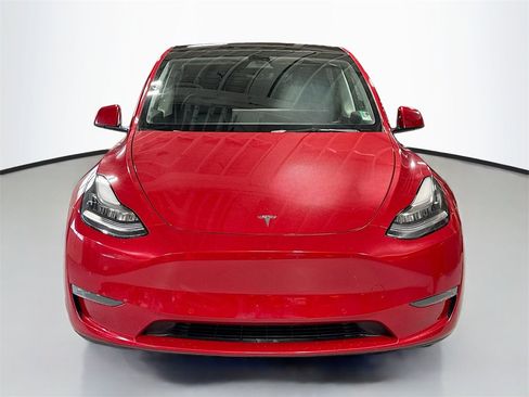Used 2021 Tesla Model Y Long Range image 2