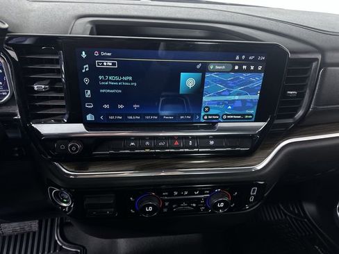 Used 2025 Chevrolet Silverado 1500 LT image 13