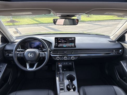 Used 2024 Honda Civic Touring image 22