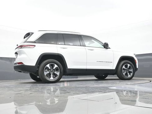 Used 2023 Jeep Grand Cherokee 4WD 4xe image 51