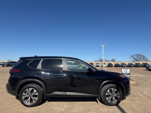 Certified 2023 Nissan Rogue SV image 25