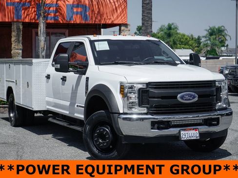 Used 2019 Ford F550 2WD Crew Cab Super Duty image 2