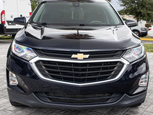 Used 2020 Chevrolet Equinox LT FWD image 2