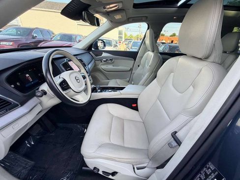 Used 2023 Volvo XC90 B5 Core w/ Climate Package AWD/4WD image 19