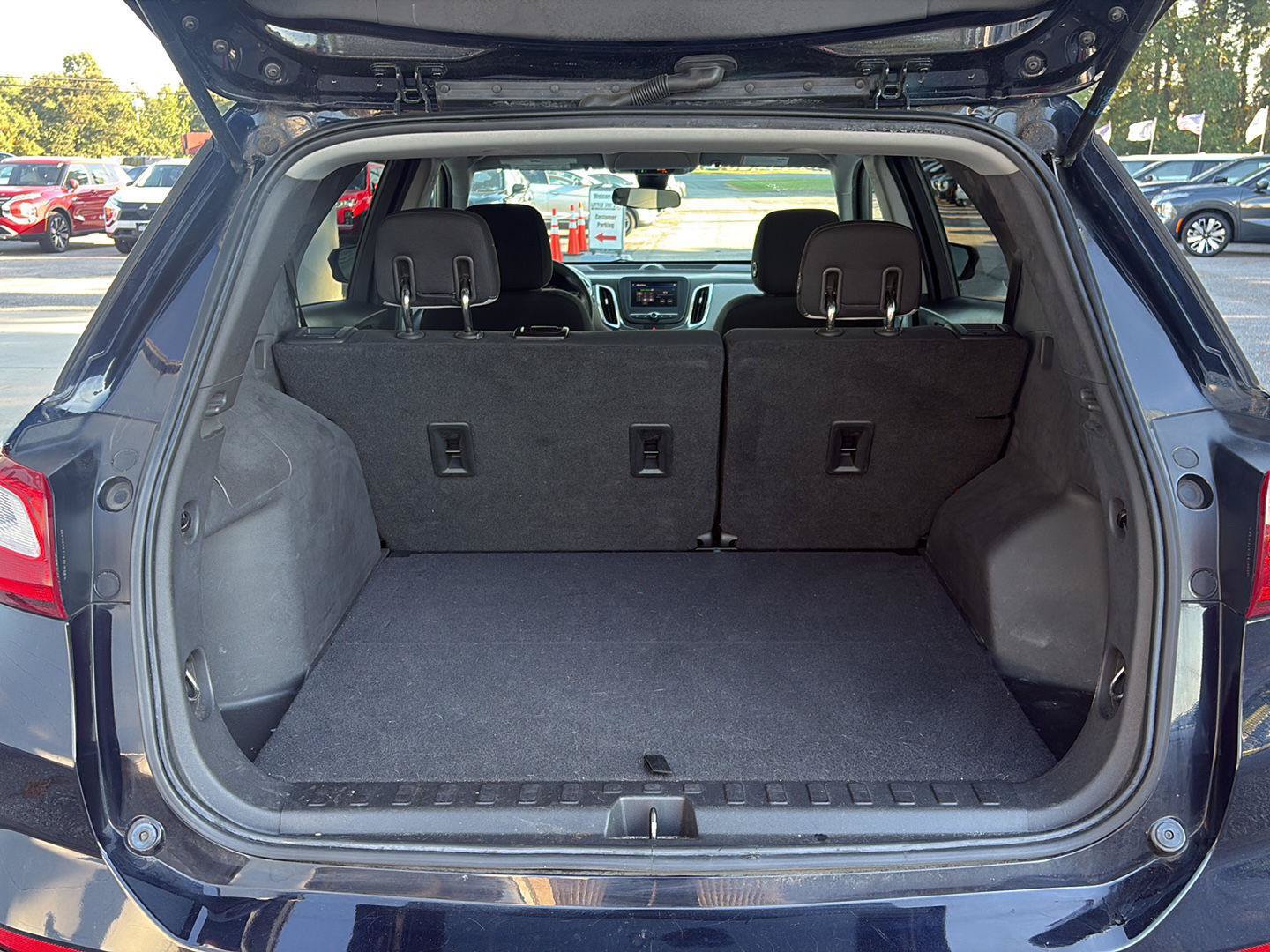 Used 2020 Chevrolet Equinox LS w/ LS Convenience Package FWD image 19