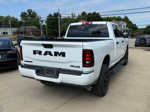 Used 2025 RAM 2500 Big Horn AWD/4WD image 6