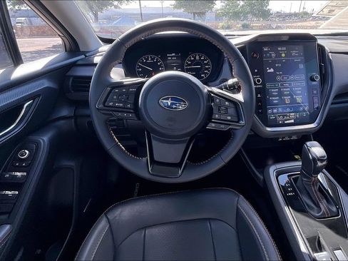 Used 2025 Subaru Crosstrek 2.5i Limited w/ Crosstrek Mirror Package AWD/4WD image 4