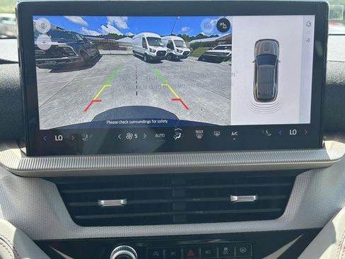 New 2025 Ford Explorer Active w/ Active Comfort Package image 29