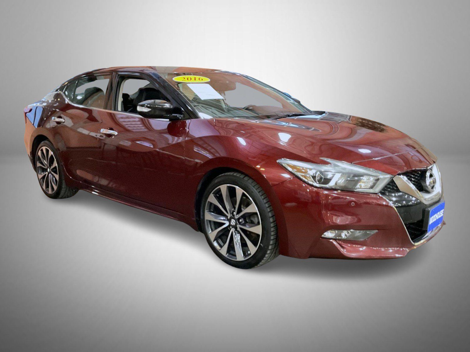 Used 2016 Nissan Maxima SR FWD image 3