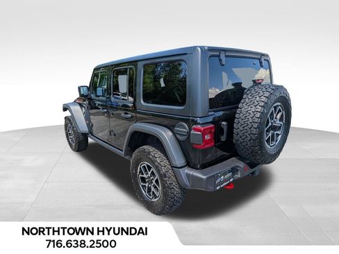 Used 2026 Jeep Wrangler Unlimited Rubicon AWD/4WD image 3
