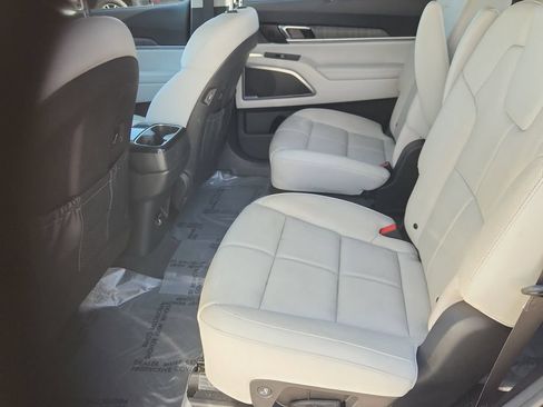 Used 2023 Kia Telluride SX AWD/4WD image 10