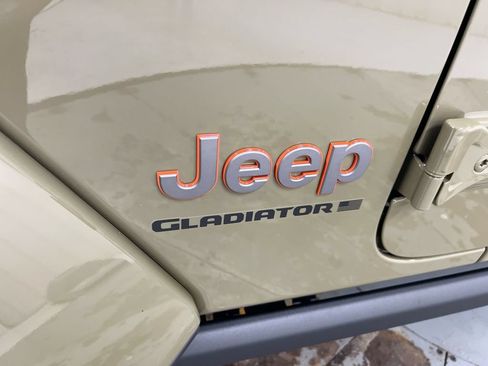 New 2026 Jeep Gladiator Mojave AWD/4WD image 24