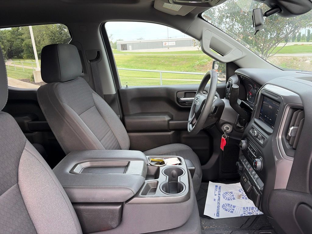 Used 2022 Chevrolet Silverado 1500 Custom Trail Boss w/ Safety Confidence Package AWD/4WD image 28