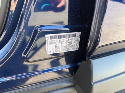 Used 2025 Nissan Rogue SV FWD image 31