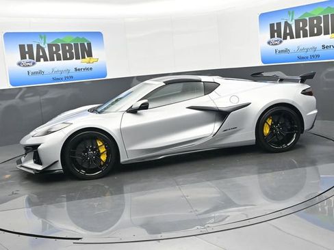 New 2026 Chevrolet Corvette Z06 w/ Z07 Performance Package image 2