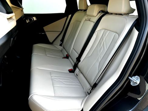 New 2026 BMW X3 xDrive30 w/ Premium Package image 17