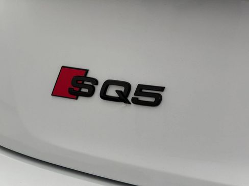 Used 2023 Audi SQ5 Premium Plus AWD/4WD image 21
