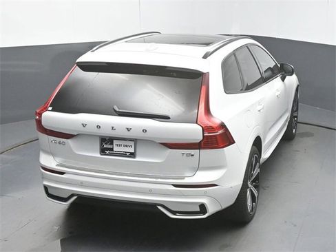 Used 2025 Volvo XC60 T8 Ultra w/ Protection Package Premier image 47