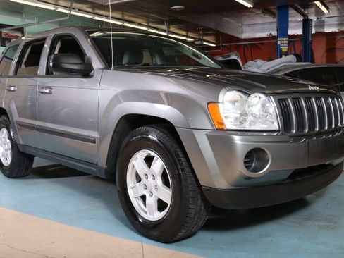 Used 2007 Jeep Grand Cherokee Laredo AWD/4WD image 15