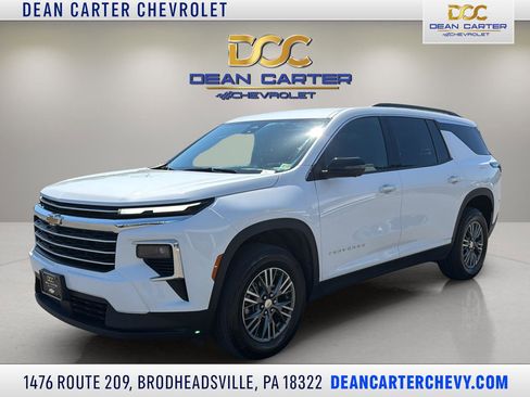 Used 2024 Chevrolet Traverse LT AWD/4WD image 1