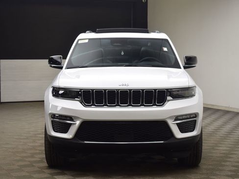 New 2025 Jeep Grand Cherokee Limited 4xe w/ Trailer Tow Package image 2