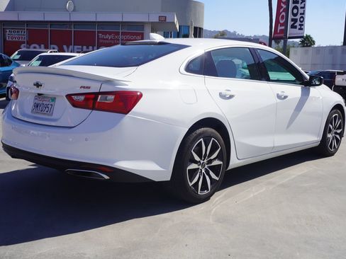 Used 2025 Chevrolet Malibu RS FWD image 5