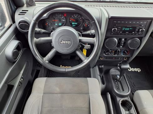 Used 2007 Jeep Wrangler X image 4