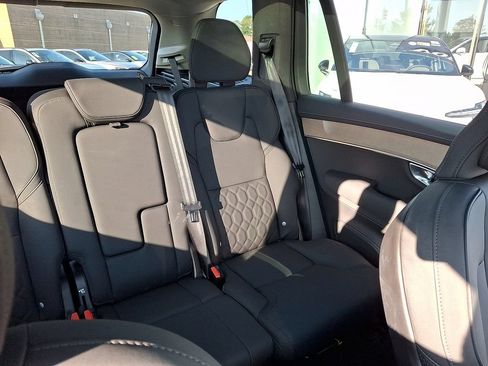 Certified 2026 Volvo XC90 B6 Plus AWD/4WD image 6