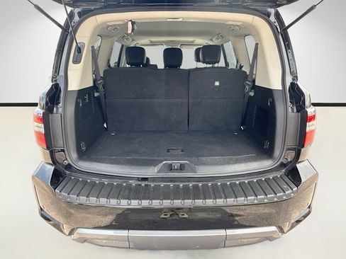 Used 2024 Nissan Armada SL AWD/4WD image 12