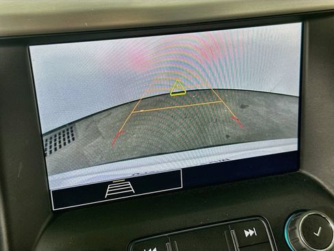 Used 2023 GMC Acadia SLE FWD image 10