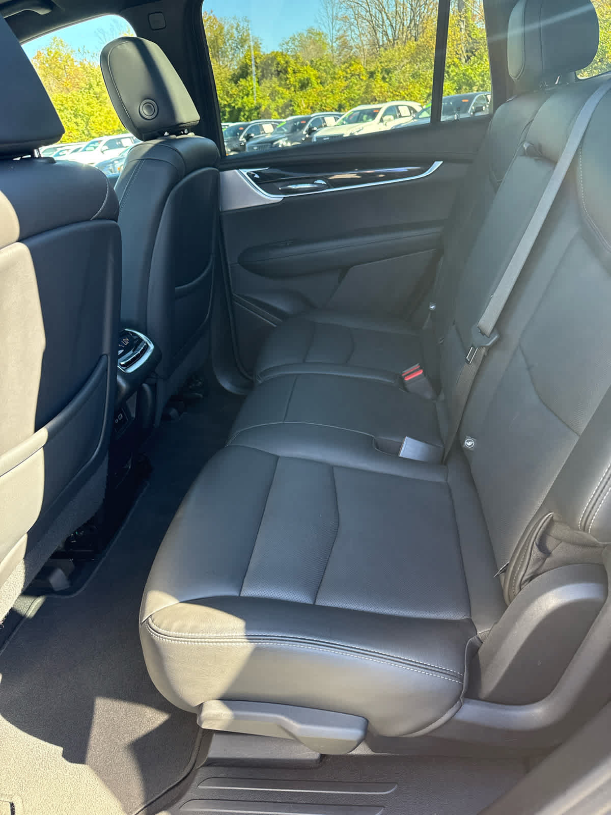Used 2024 Cadillac XT6 Premium Luxury w/ Technology Package AWD/4WD image 14