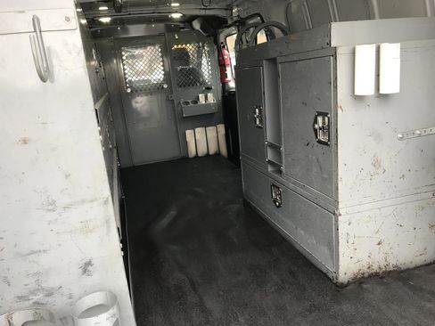 Used 2015 Ford Transit 250 148 Low Roof image 19